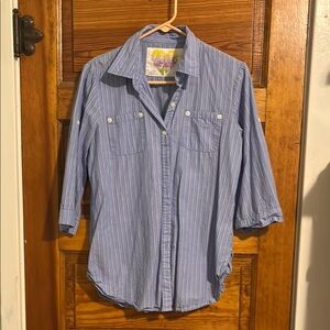Derek Heart Blue Striped Button Down Shirt